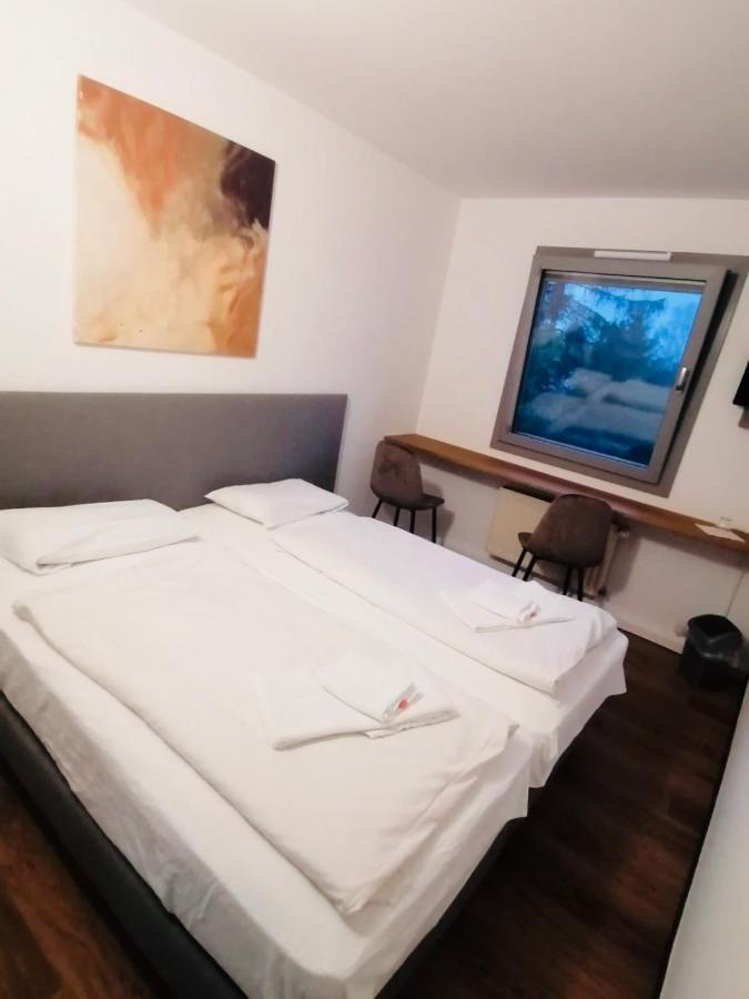 Creo Hotel Dessau エクステリア 写真